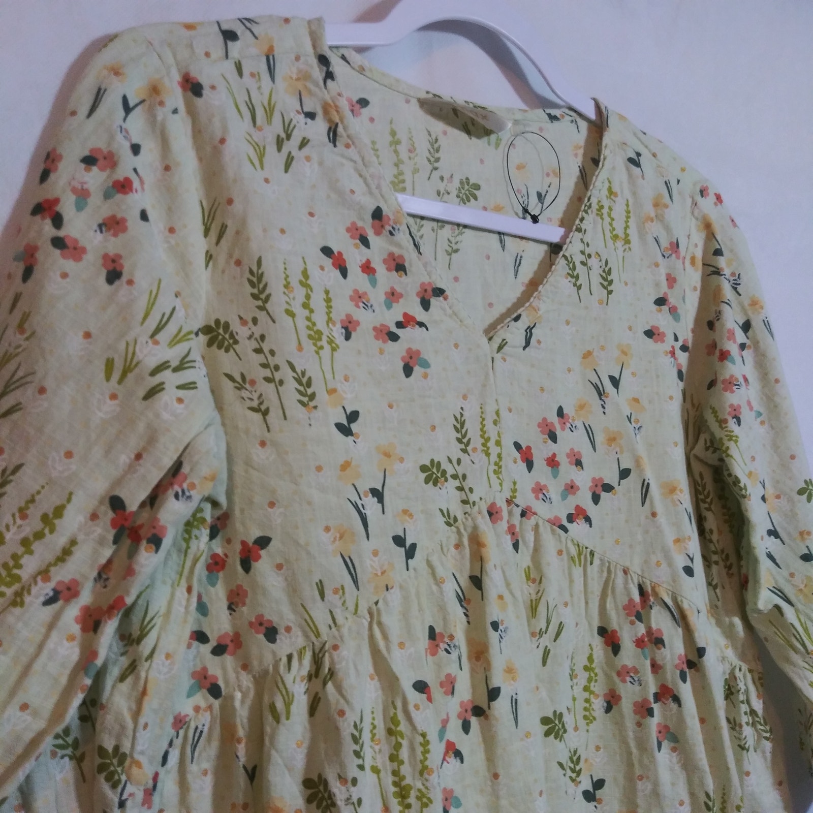 Max Women Floral Print A-Line Kurti Cotton Top Natural Size M — image 3 of 8